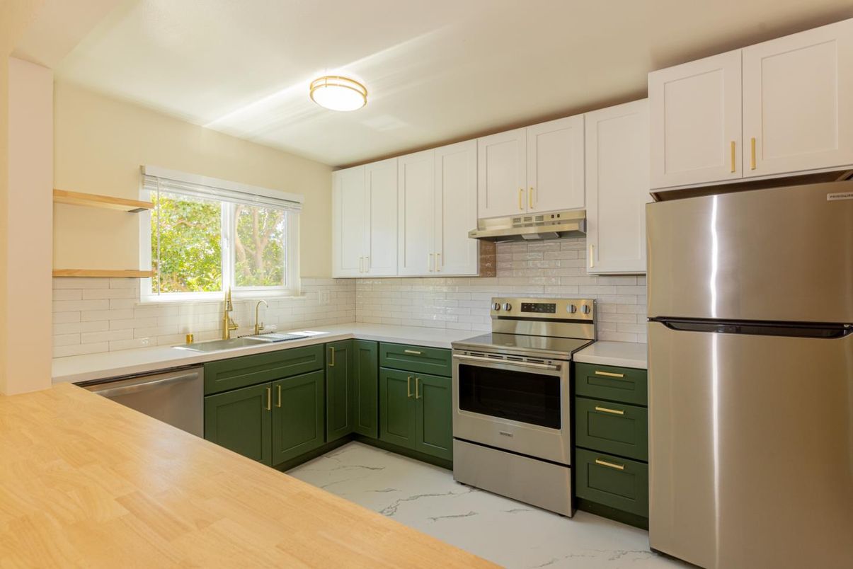 Interior, Kitchen, Marble, Stainless Steel Appliances