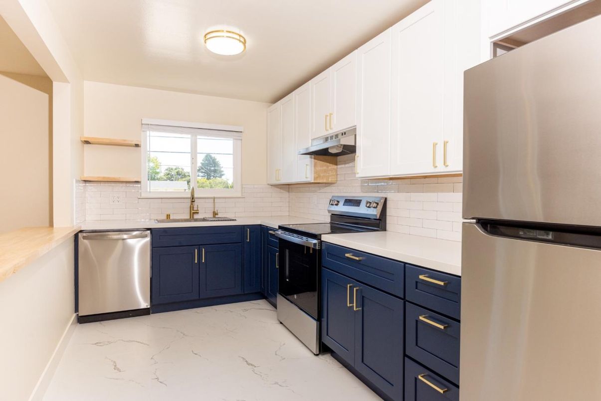 Interior, Kitchen, Marble, Stainless Steel Appliances