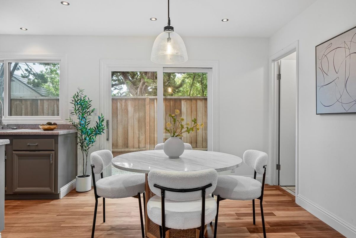 Dining room, Interior, Pendant Lights, Recessed Lighting, Wood Texture Flooring