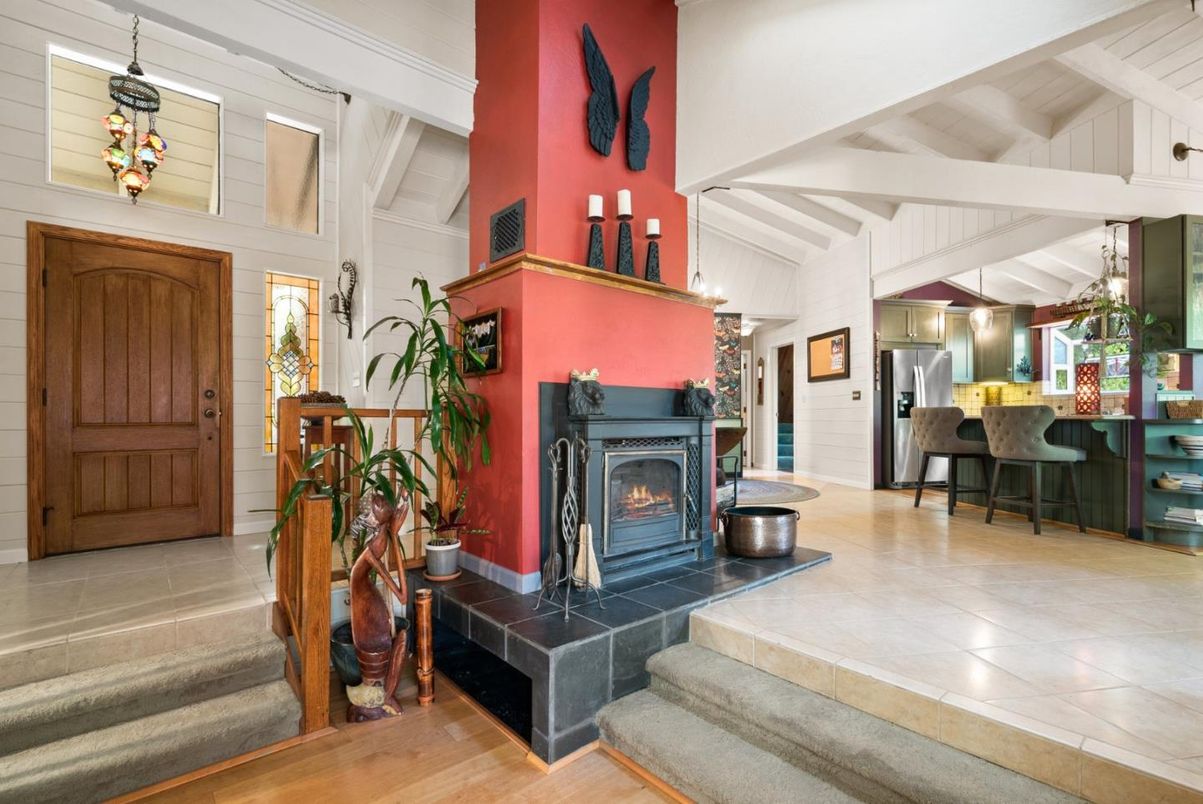 Chandelier, Fireplace, Interior, Pendant Lights