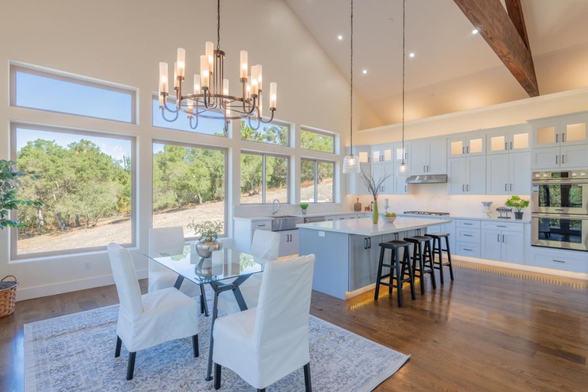 Chandelier, Dining room, Interior, Kitchen, Pendant Lights, Recessed Lighting, Wooden Beams, Wood Texture Flooring