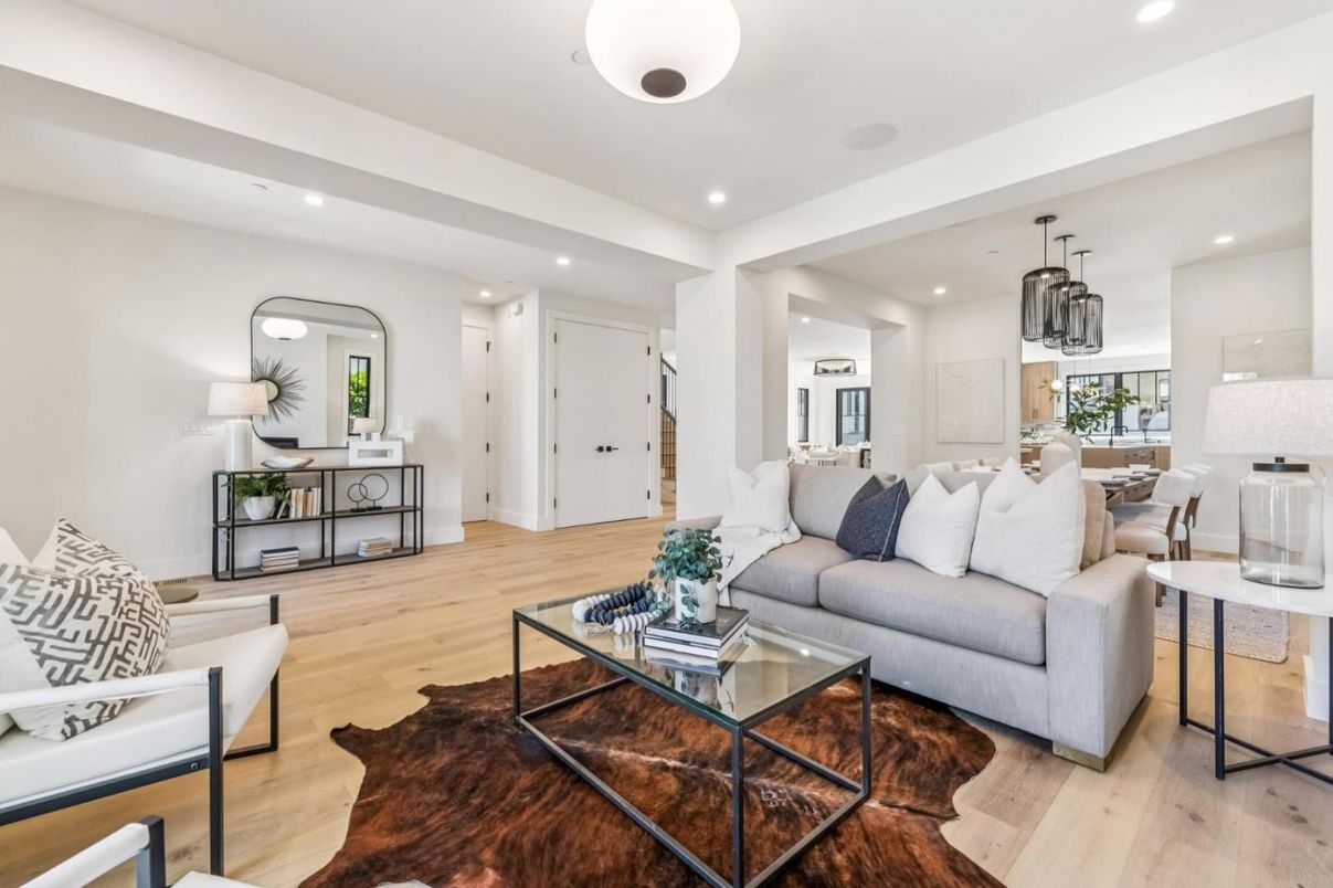 Dining room, Interior, Kitchen, Living room, Pendant Lights, Recessed Lighting, Wood Texture Flooring