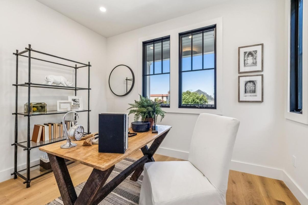 Home Office, Interior, Recessed Lighting, Wood Texture Flooring