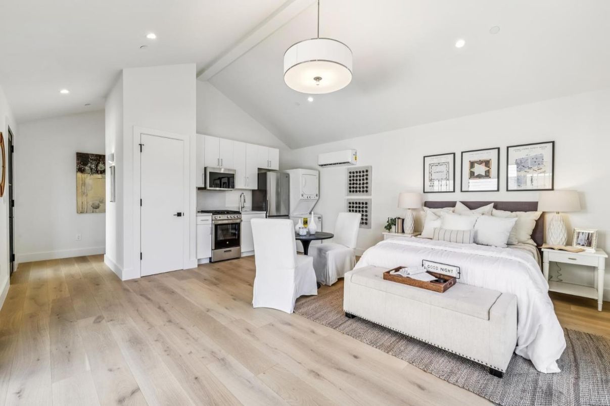 Dining room, Interior, Kitchen, Living room, Pendant Lights, Recessed Lighting, Stainless Steel Appliances, Wood Texture Flooring