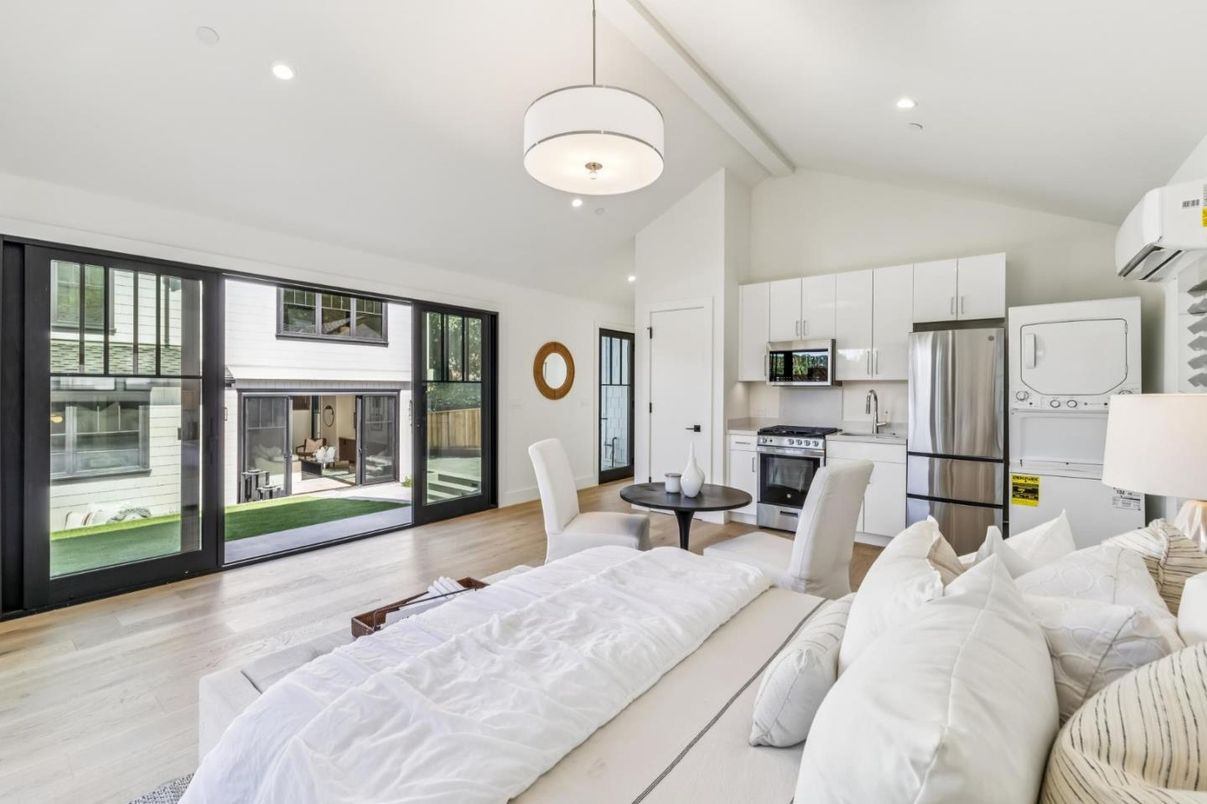 Interior, Kitchen, Living room, Pendant Lights, Recessed Lighting, Stainless Steel Appliances, Wood Texture Flooring