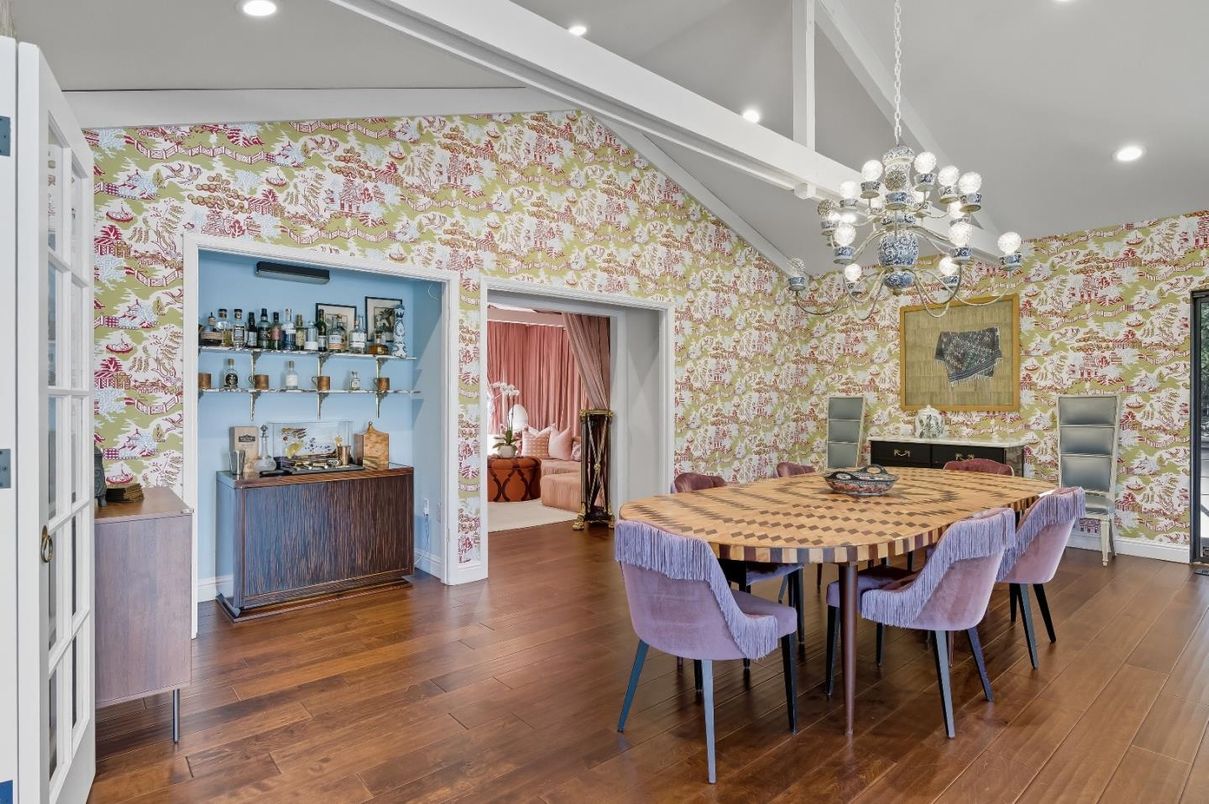 Chandelier, Dining room, Interior, Recessed Lighting, Wood Texture Flooring