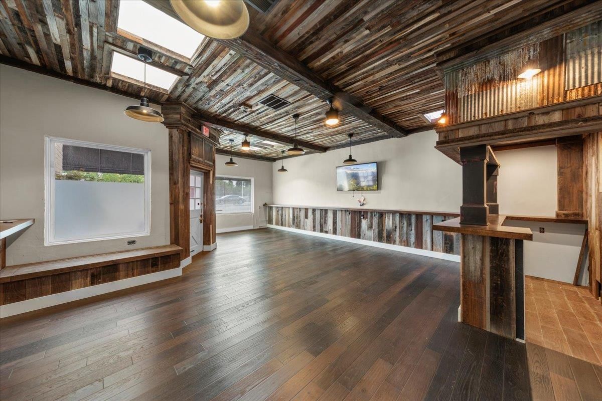 Interior, Pendant Lights, Wooden Ceilings, Wood Texture Flooring