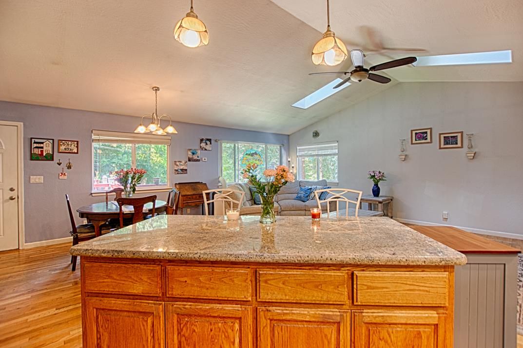 Chandelier, Dining room, Interior, Pendant Lights, Wood Texture Flooring