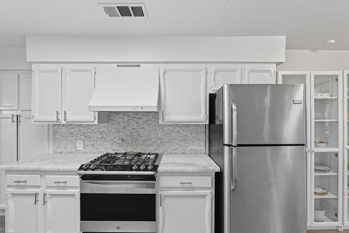 Interior, Kitchen, Stainless Steel Appliances