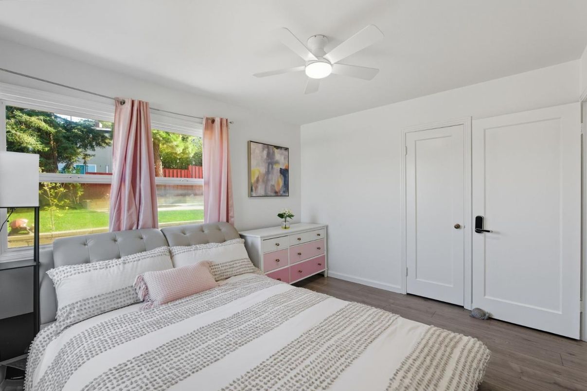 Bedroom, Interior, Wood Texture Flooring