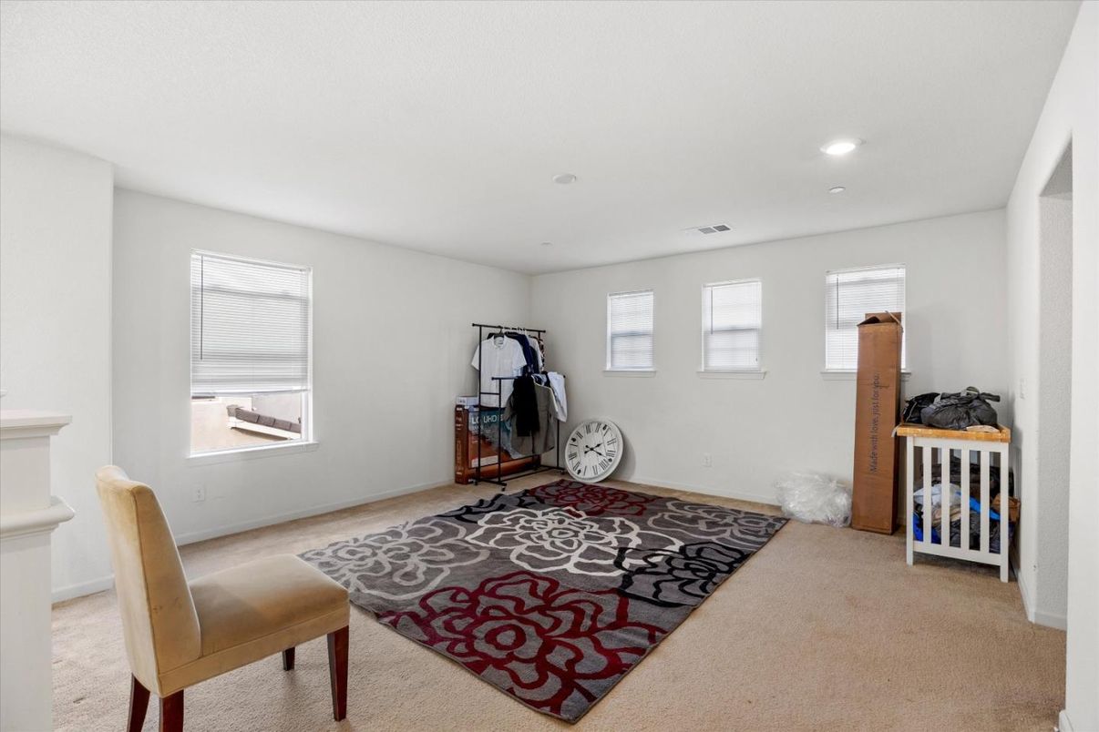 Fitness Equipment, Interior, Recessed Lighting