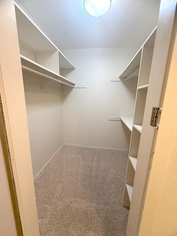 Interior, Walk-in Closets