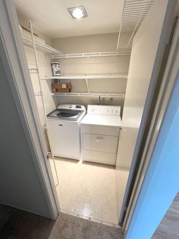 Interior, Recessed Lighting, Utility Closets, Washer