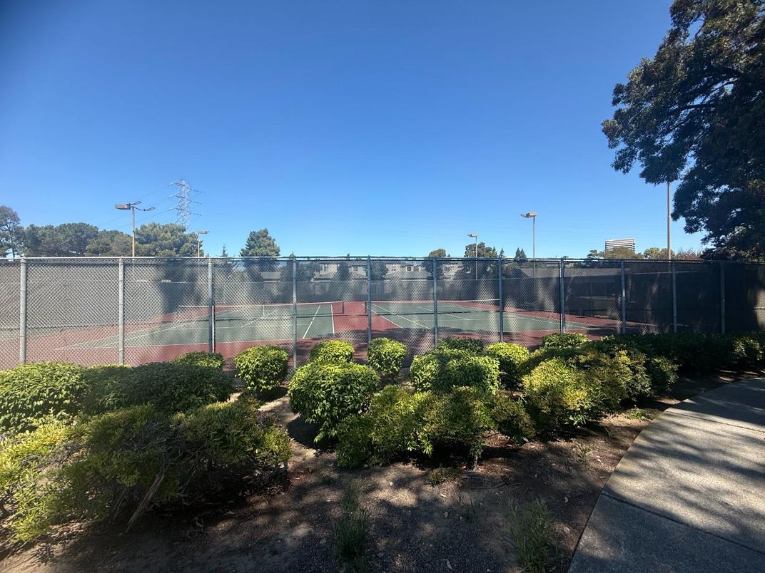 Exterior, Tennis Courts