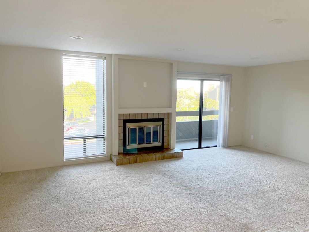 Empty room, Fireplace, Interior, Recessed Lighting