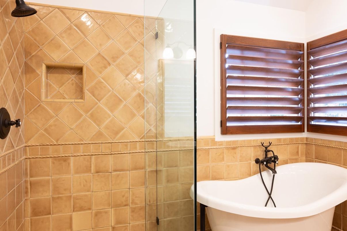 Bathroom, Free Standing Baths, Glass Shower, Interior