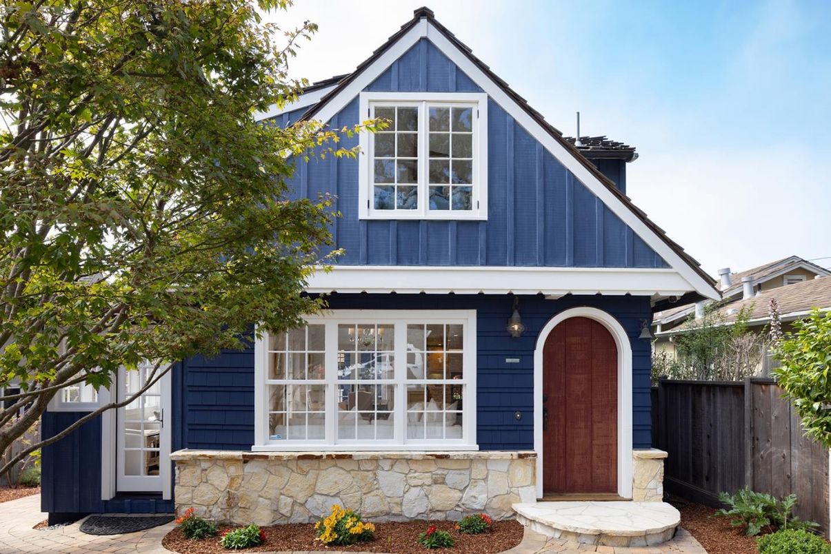 Exterior, Facade, A Frame