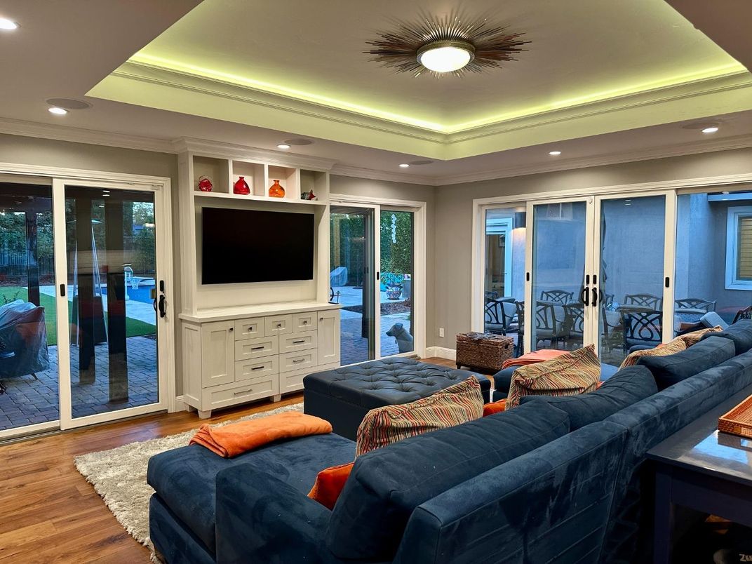 Interior, Living room, Recessed Lighting, Wood Texture Flooring