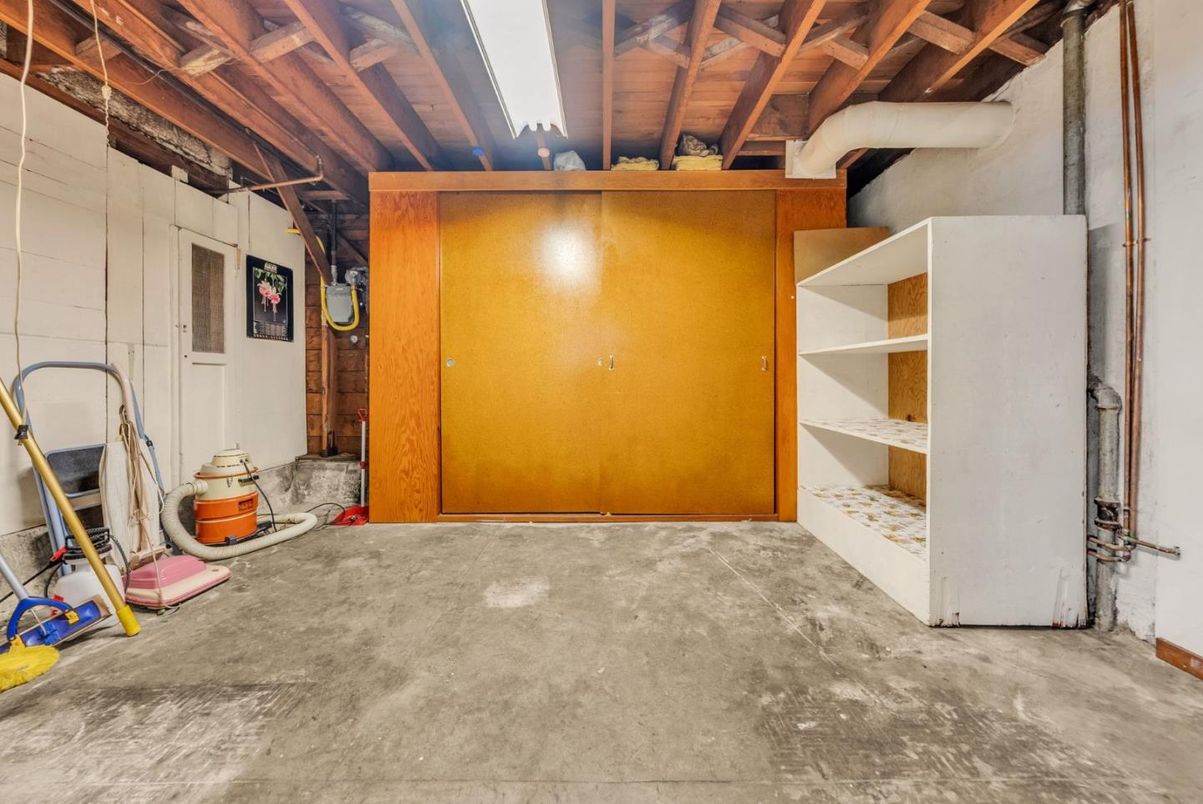 Interior, Wooden Beams