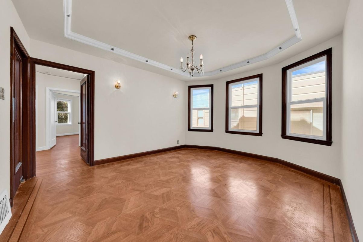 Chandelier, Empty room, Interior, Pendant Lights, Recessed Lighting, Wood Texture Flooring