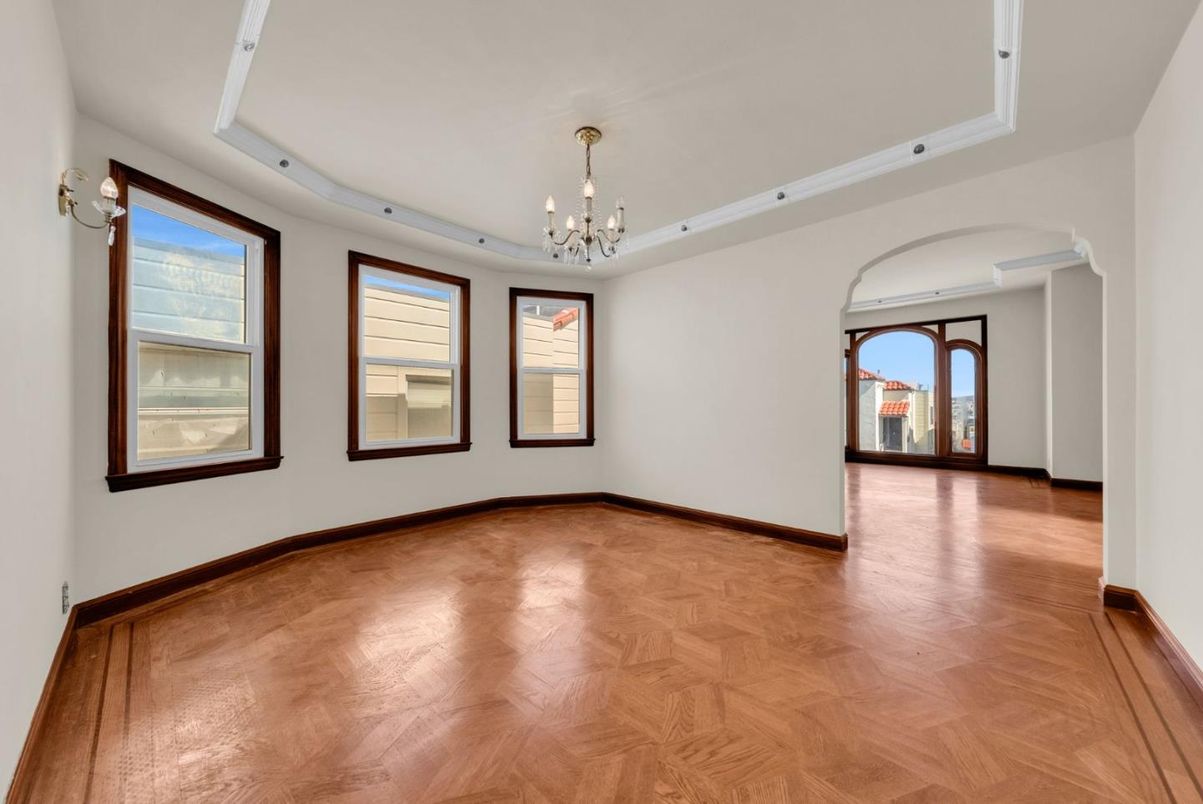 Chandelier, Empty room, Interior, Recessed Lighting, Wood Texture Flooring