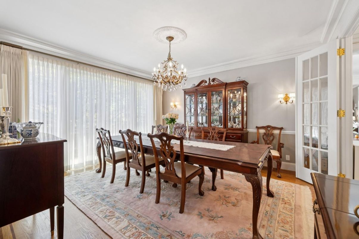 Chandelier, Dining room, Interior, Wood Texture Flooring