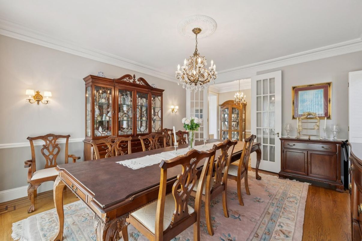 Chandelier, Dining room, Interior, Wood Texture Flooring