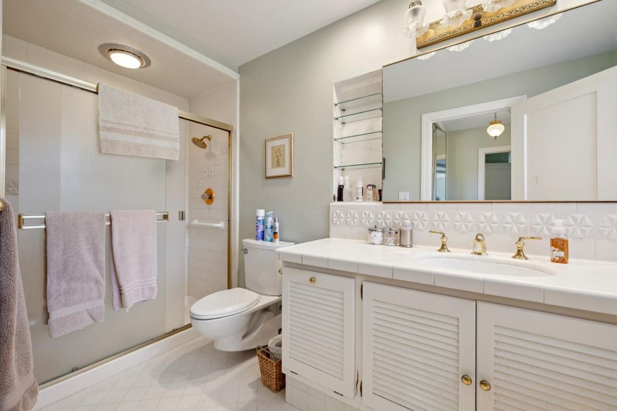 Bathroom, Interior, Recessed Lighting, Tile Countertops