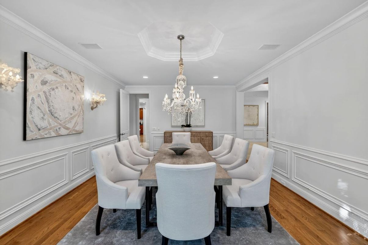 Chandelier, Dining room, Interior, Recessed Lighting, Wood Texture Flooring