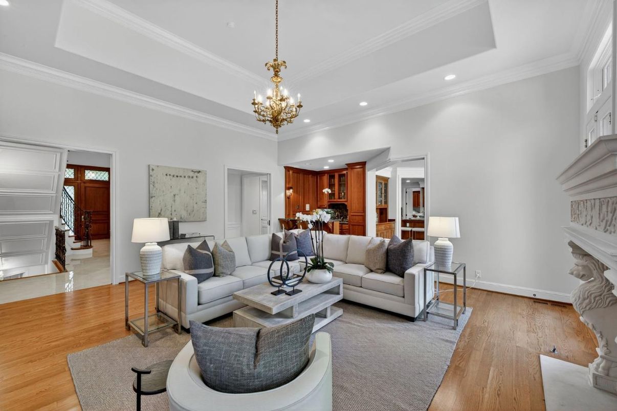 Chandelier, Interior, Living room, Recessed Lighting, Wood Texture Flooring