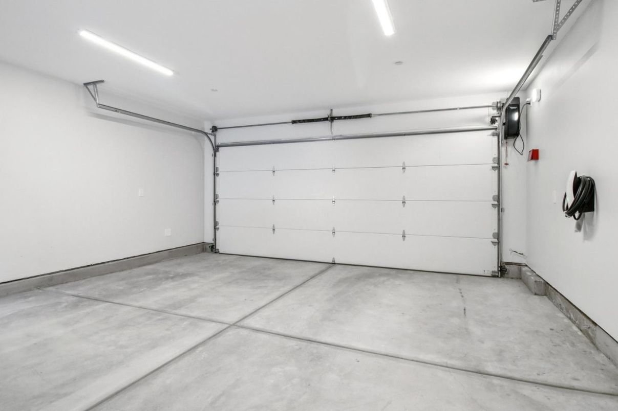 Garage, Interior, Recessed Lighting