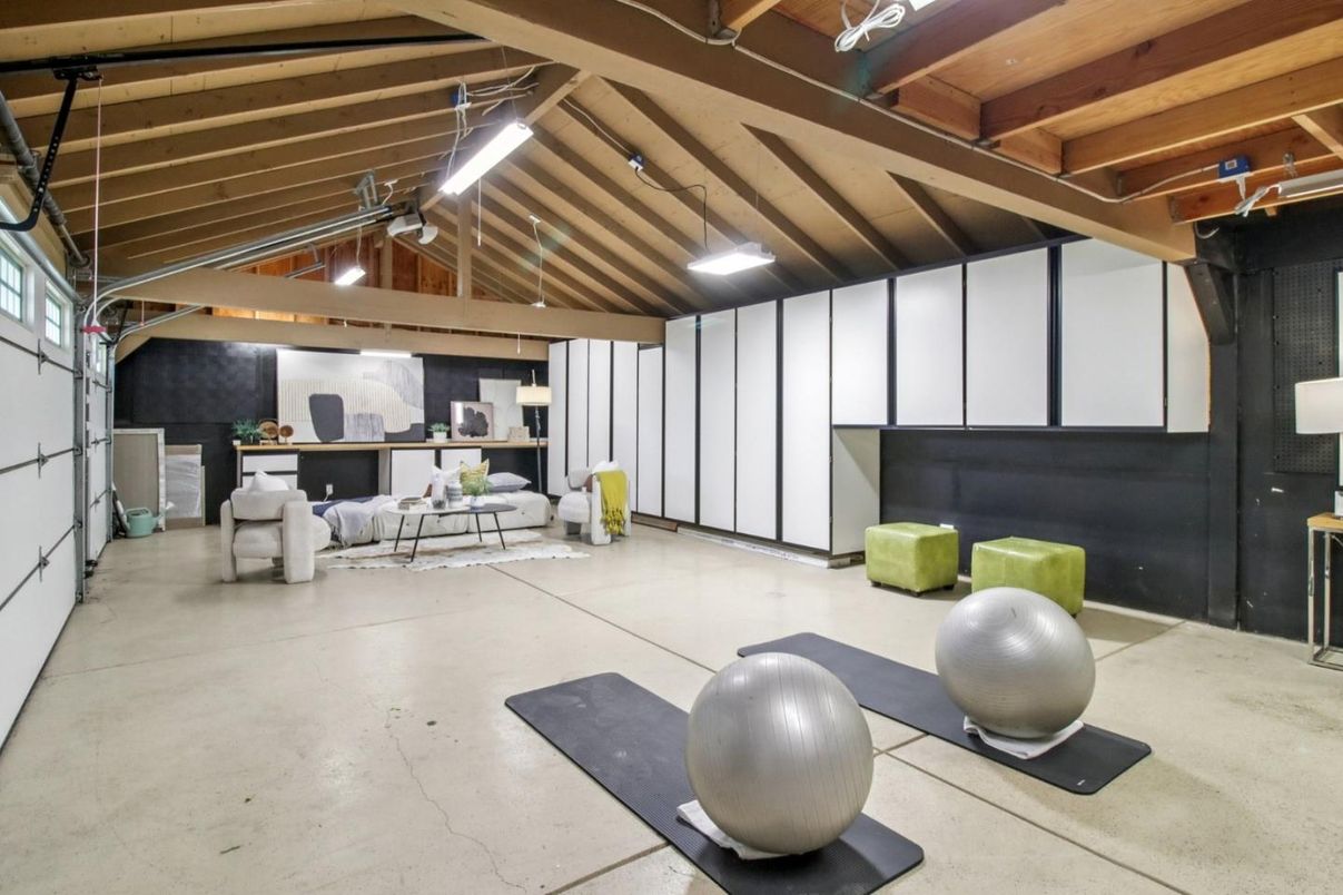 Interior, Wooden Beams