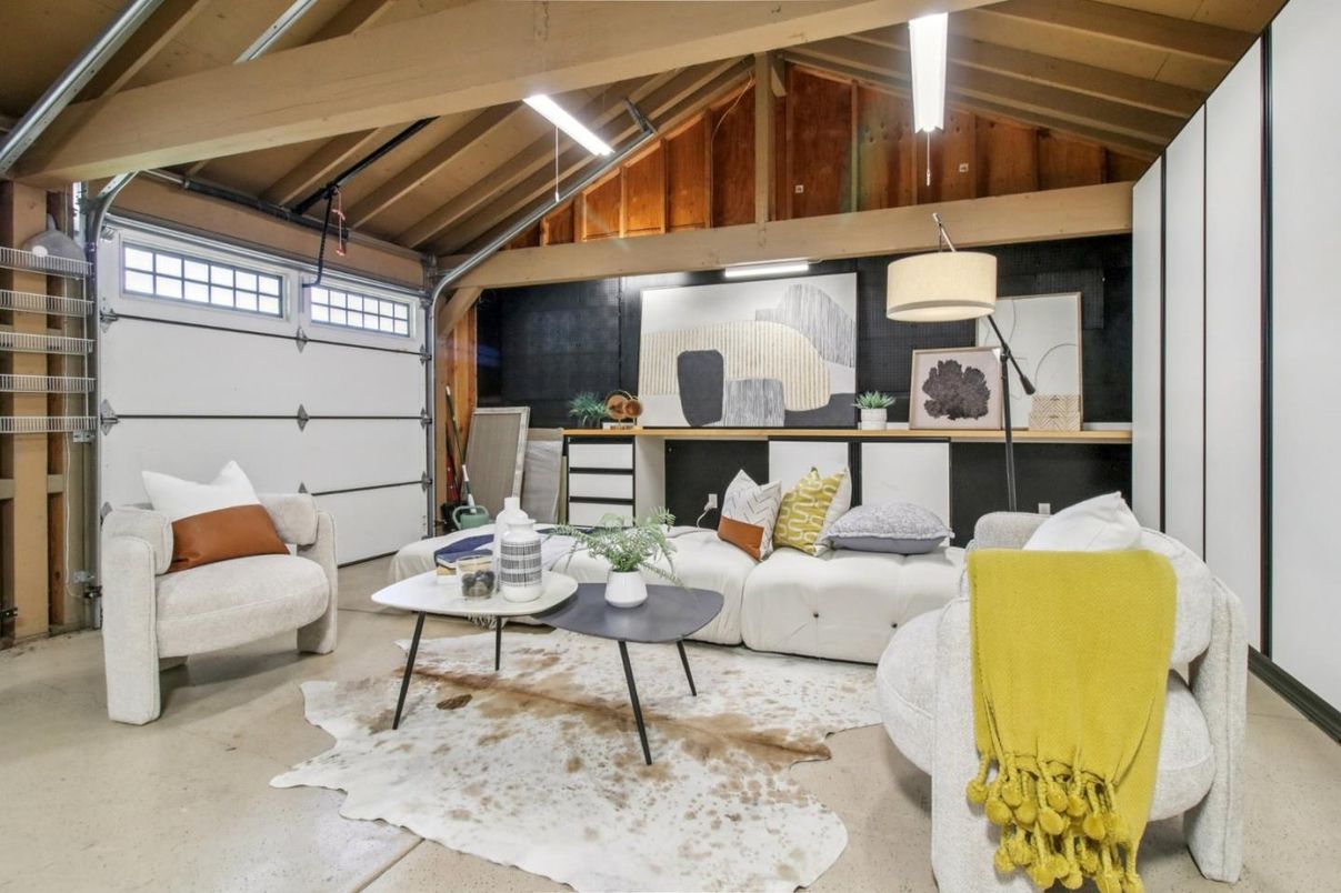 Interior, Living room, Wooden Beams