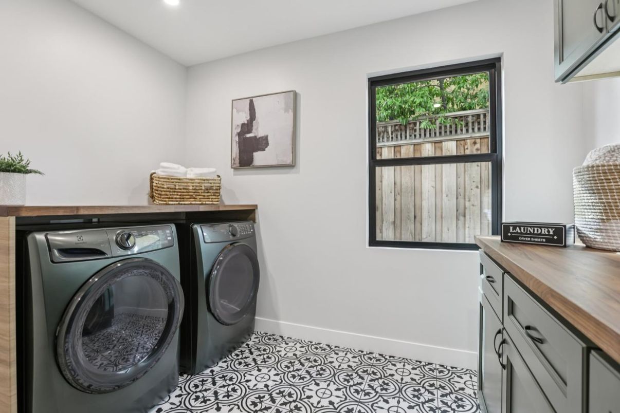 Interior, Recessed Lighting, Washer