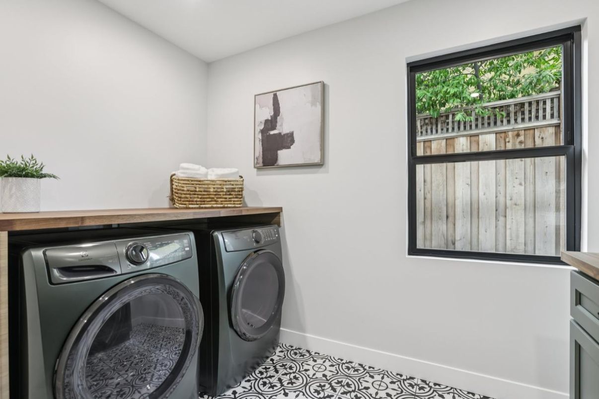 Interior, Recessed Lighting, Washer