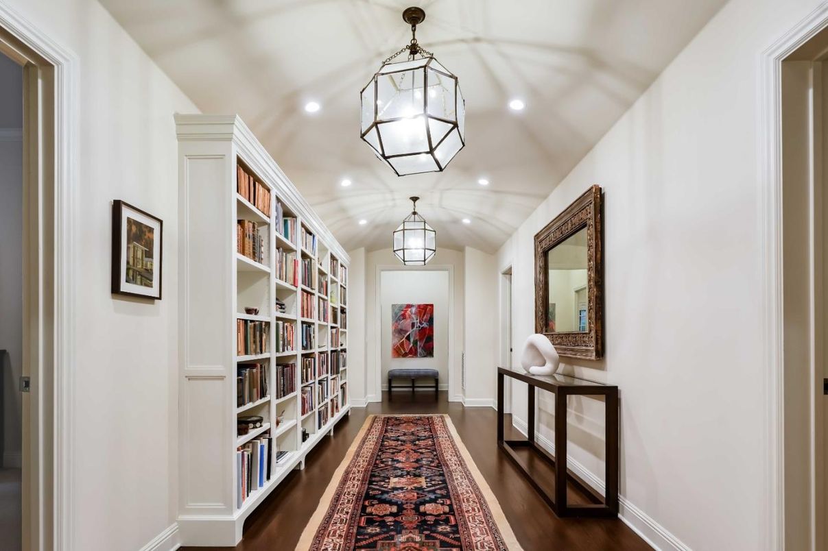 Interior, Pendant Lights, Recessed Lighting, Wood Texture Flooring