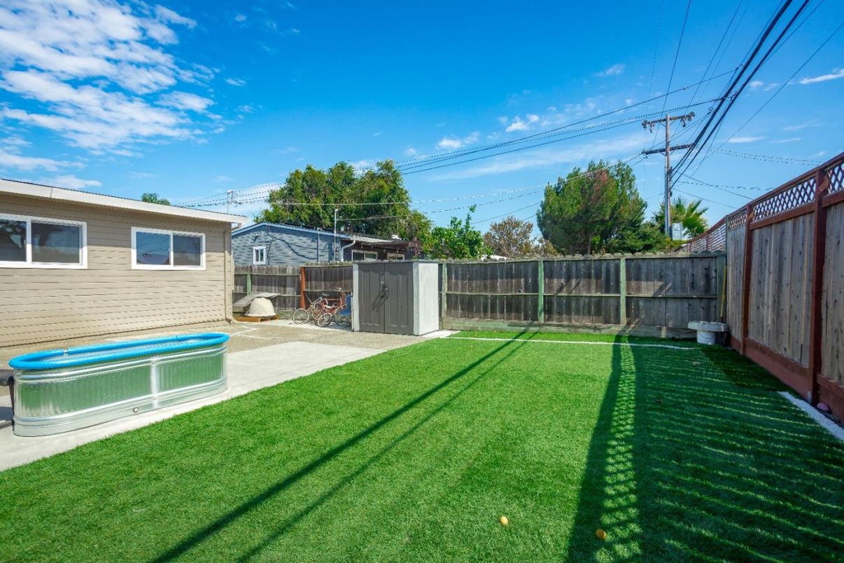 Backyard, Exterior, Hot Tub