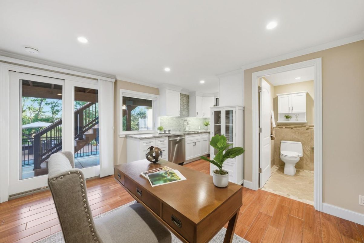 Home Office, Interior, Recessed Lighting, Wood Texture Flooring