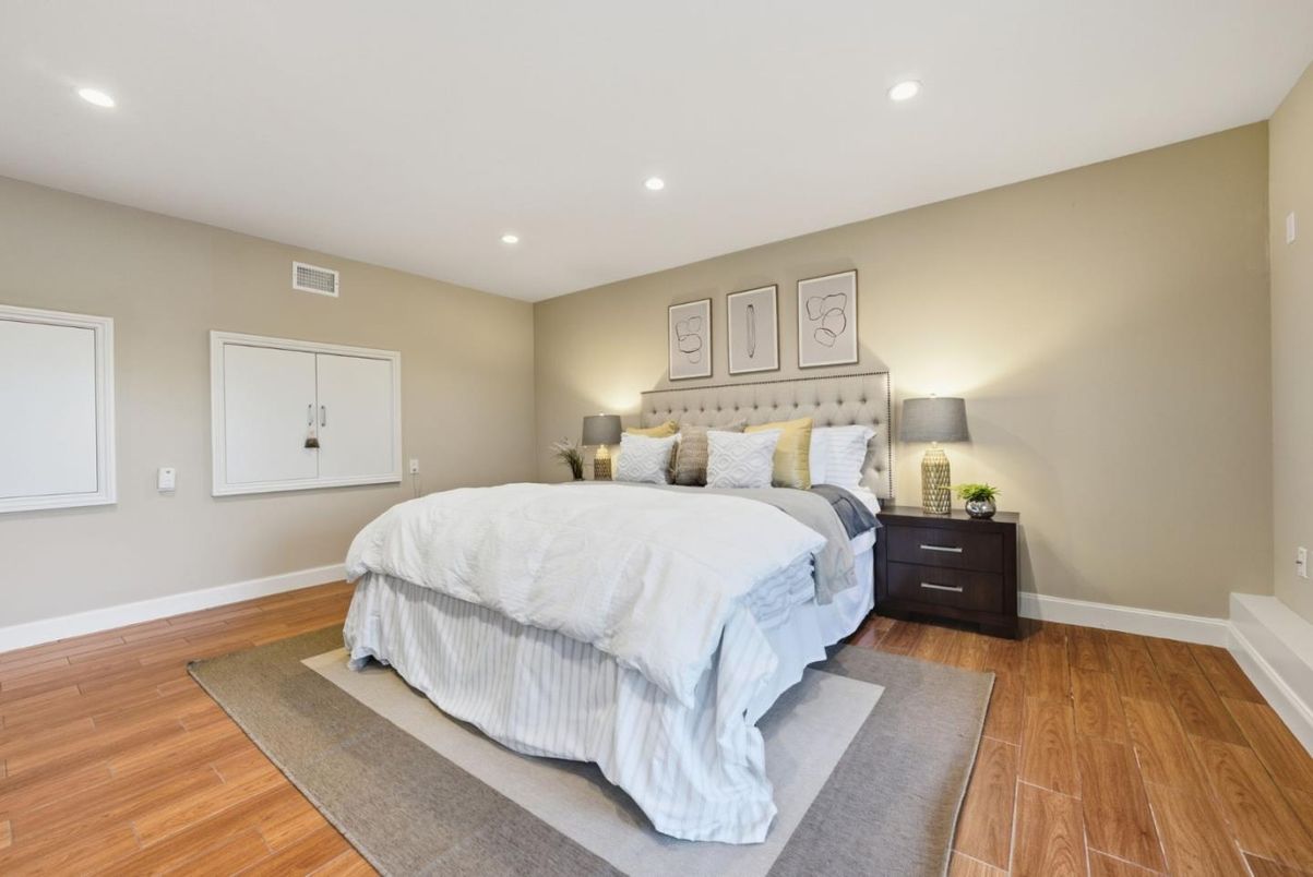 Bedroom, Interior, Recessed Lighting, Wood Texture Flooring