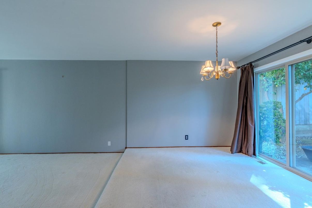 Chandelier, Empty room, Interior