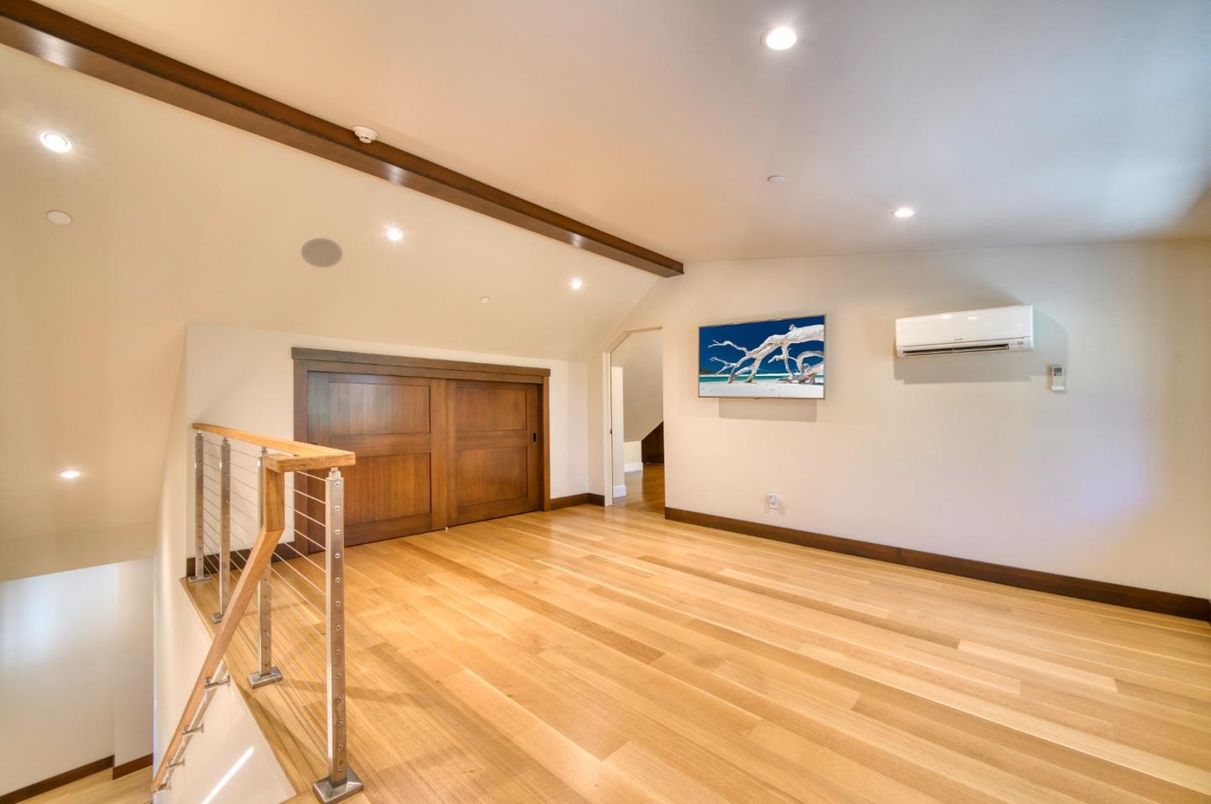 Empty room, Interior, Recessed Lighting, Wooden Beams, Wood Texture Flooring