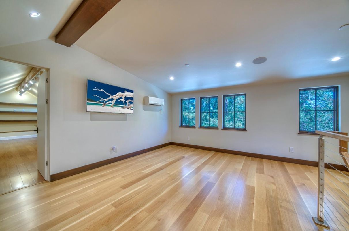 Empty room, Interior, Recessed Lighting, Wooden Beams, Wood Texture Flooring