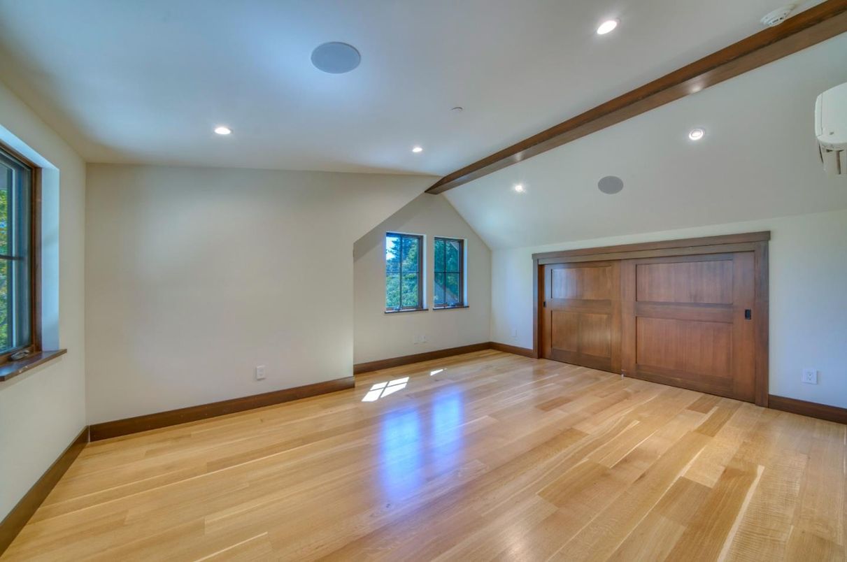 Empty room, Interior, Recessed Lighting, Wooden Beams, Wood Texture Flooring