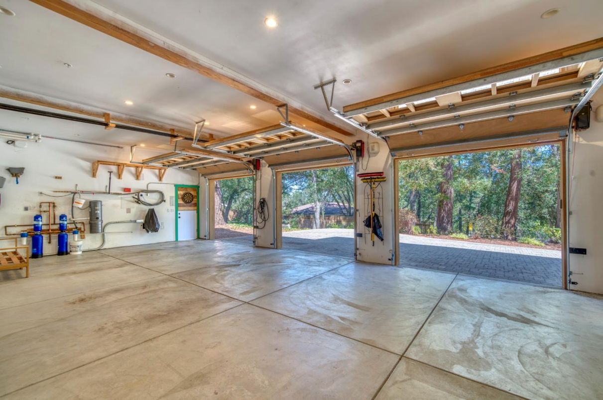 Garage, Interior, Recessed Lighting