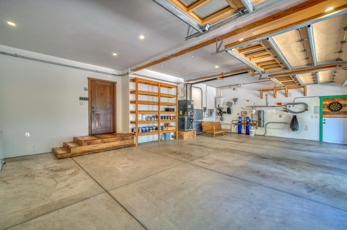 Garage, Interior, Recessed Lighting