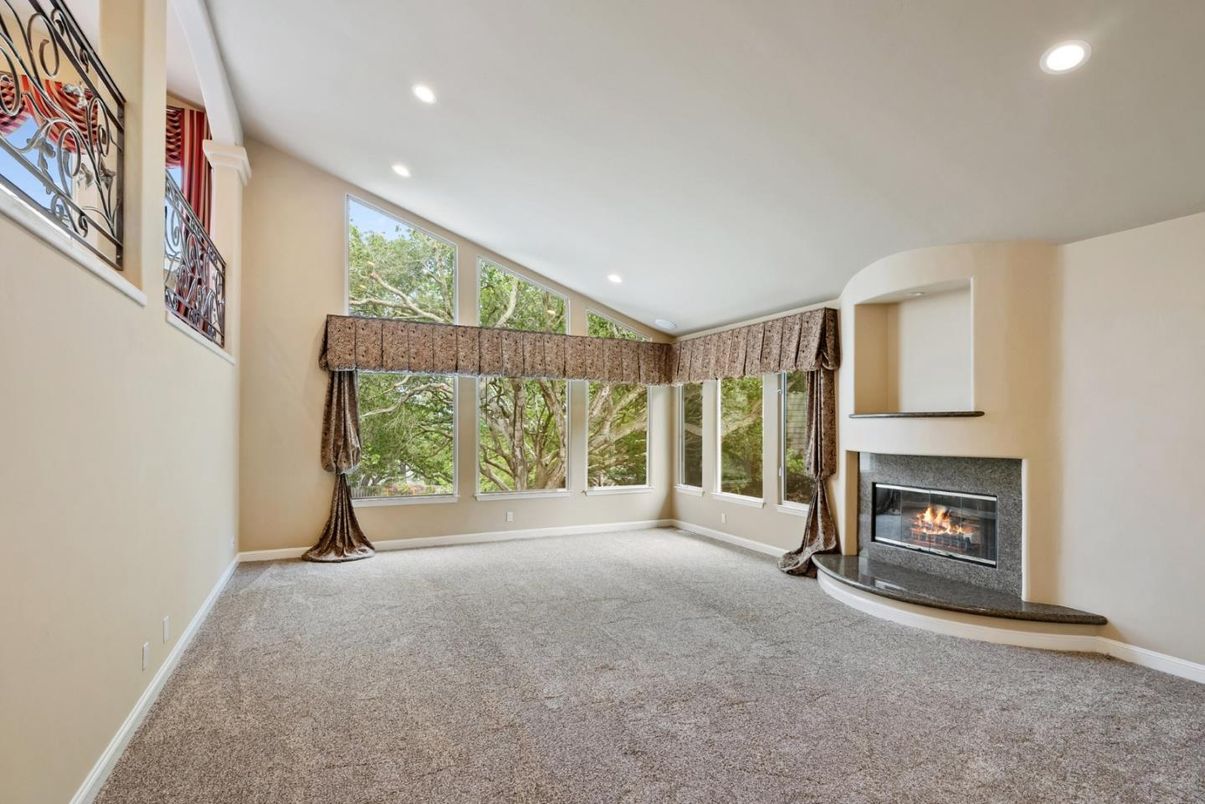 Empty room, Fireplace, Interior, Recessed Lighting
