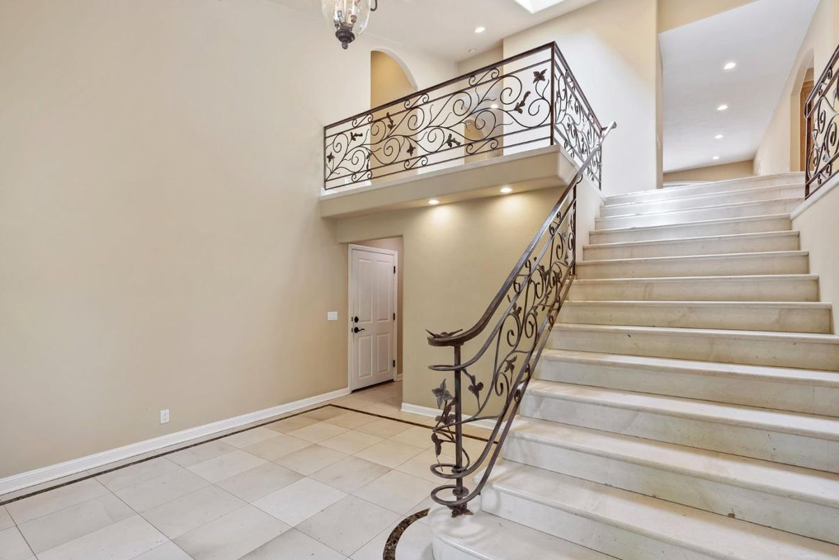 Interior, Recessed Lighting