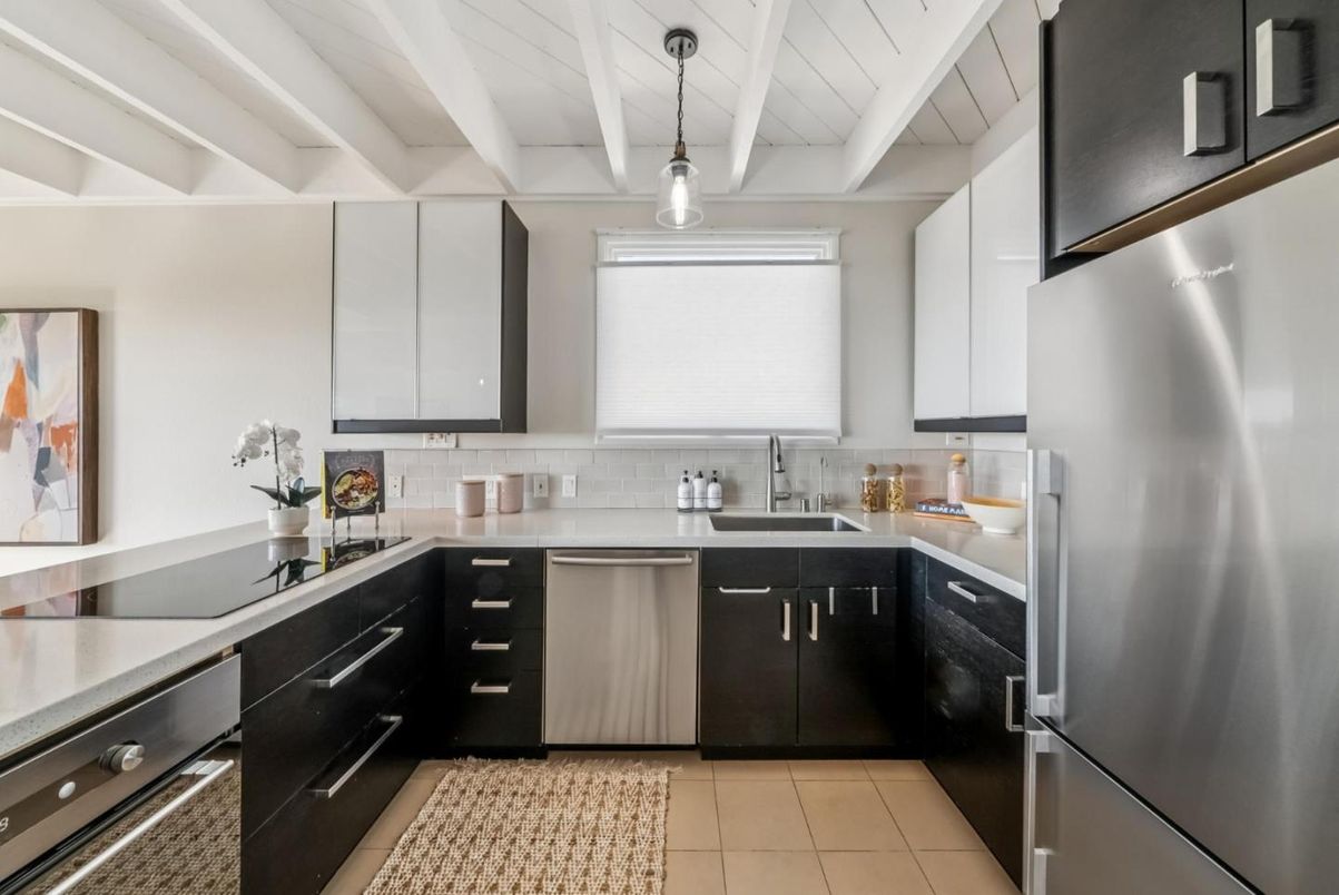 Interior, Kitchen, Pendant Lights, Stainless Steel Appliances