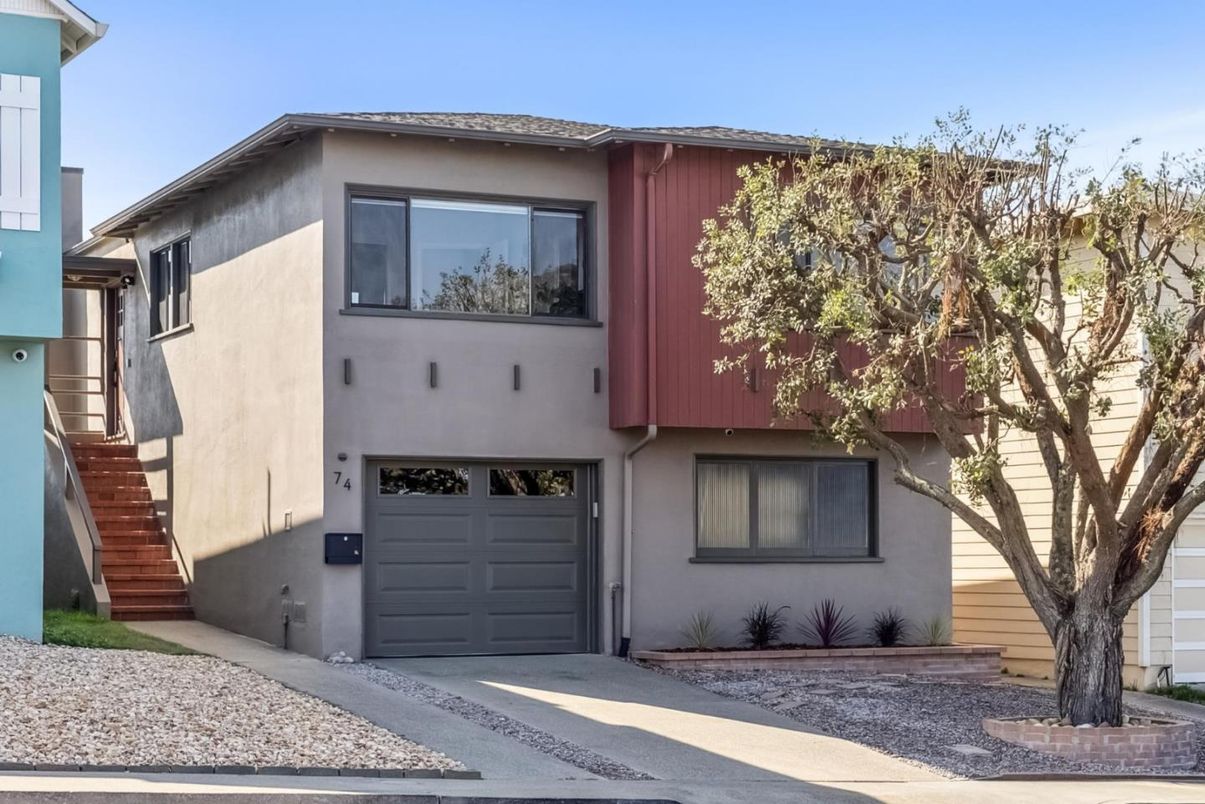 Attached, Exterior, Facade, Modern