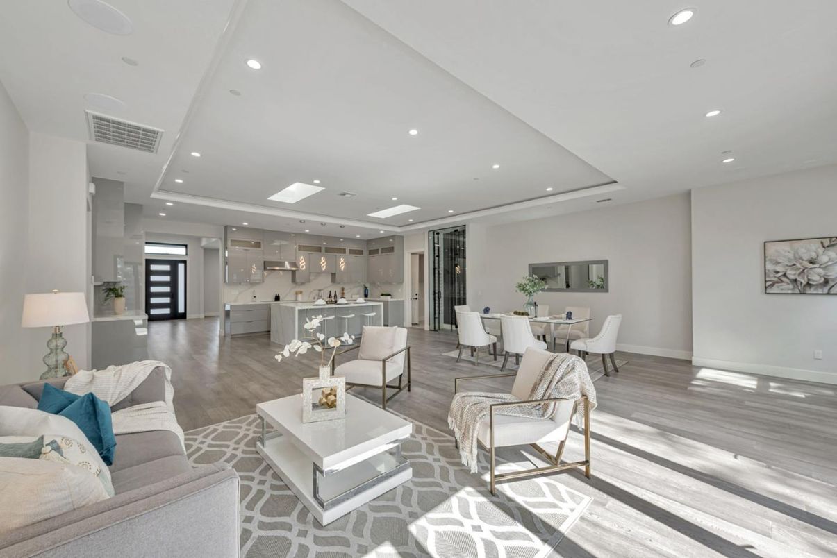 Dining room, Interior, Kitchen, Living room, Pendant Lights, Recessed Lighting, Stainless Steel Appliances, Wood Texture Flooring